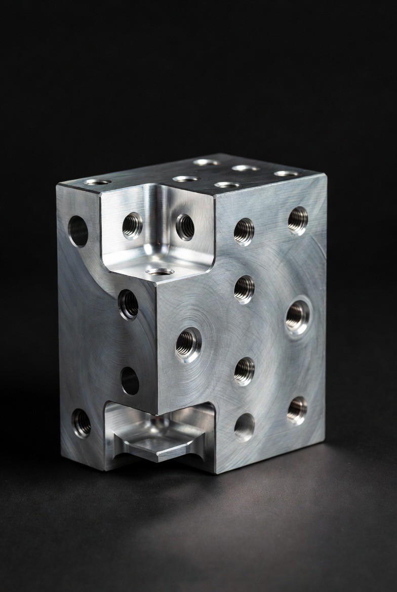 Machined manifold block
